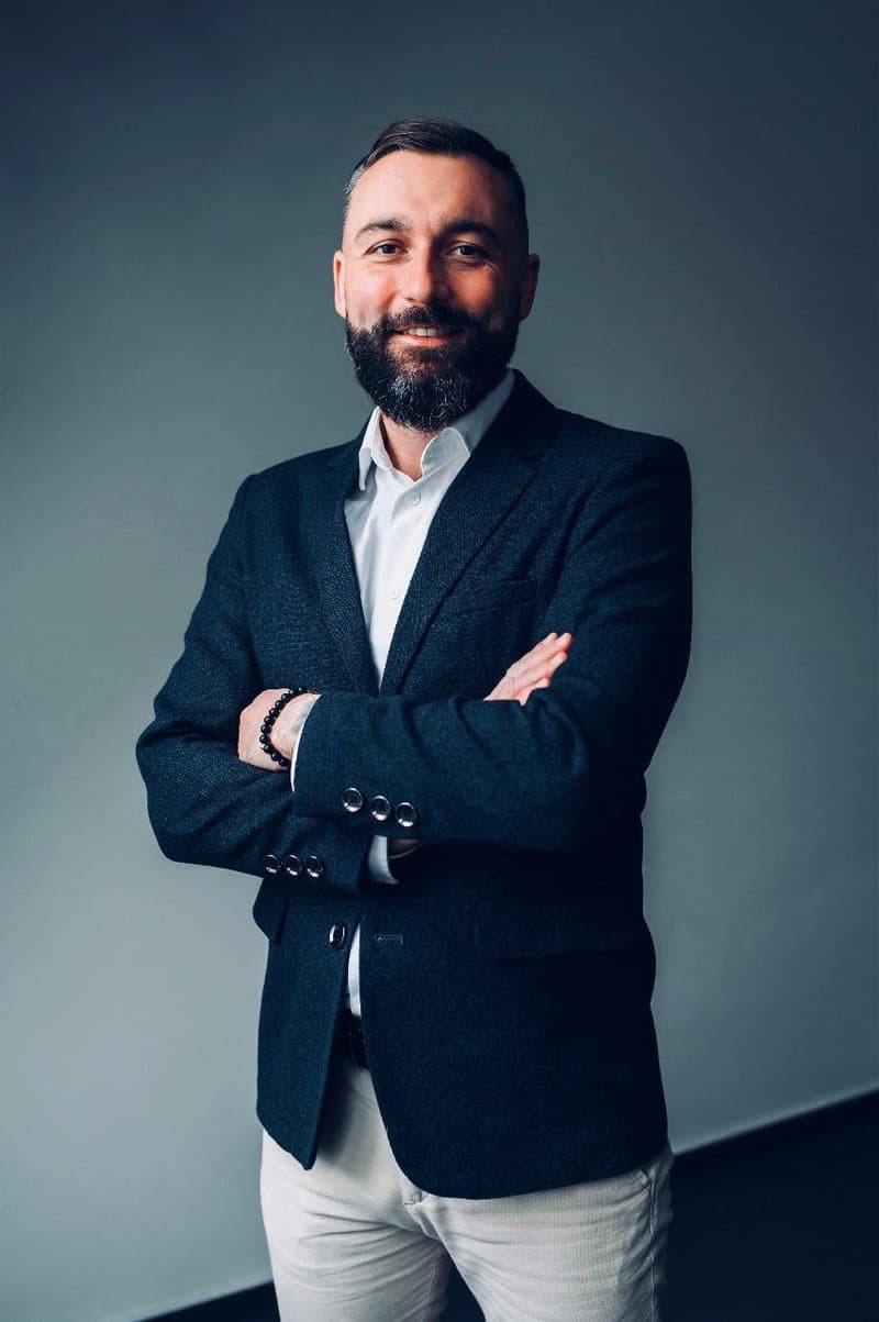 David Opavský — finanční poradce