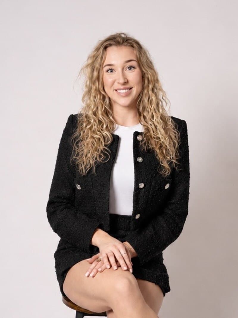Vendula Novosadová — Realitní specialistka